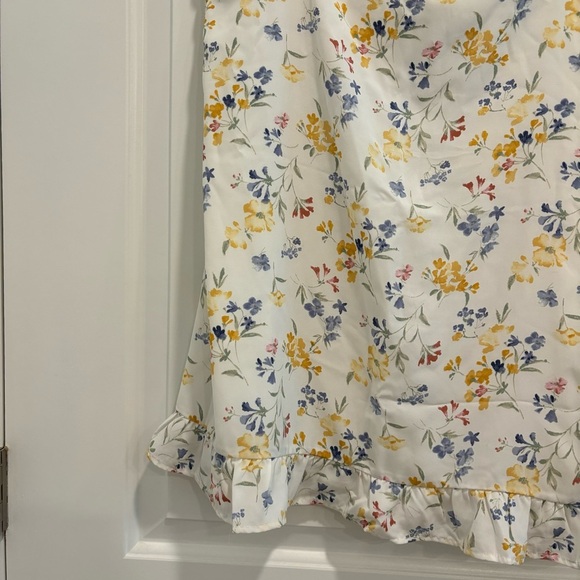 Abercrombie & Fitch Faux Silk White Floral Tie Strap Mini Dress Ruffle Summer XL - Picture 9 of 13